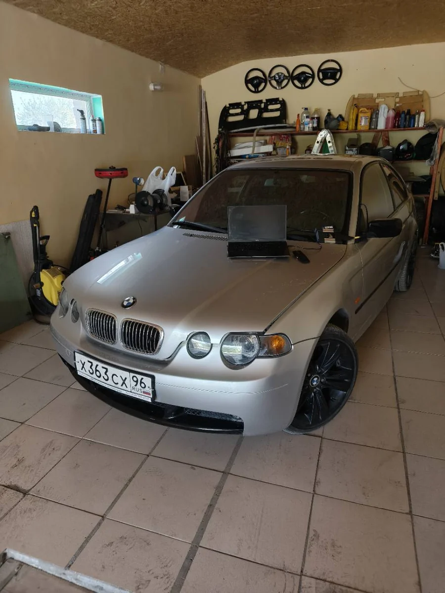 Фото готового автомобиля BMW